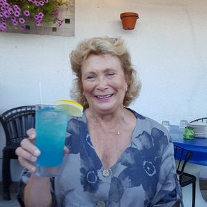 Meet your Posher, Sally